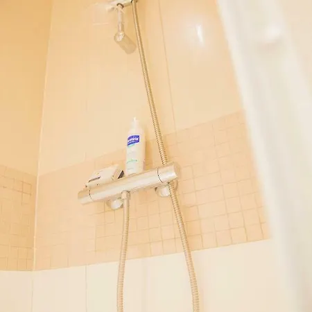 Studio Cosy Avec Mezzanine A 6 Mins De Paris Saint-Denis (Seine-Saint-Denis)
